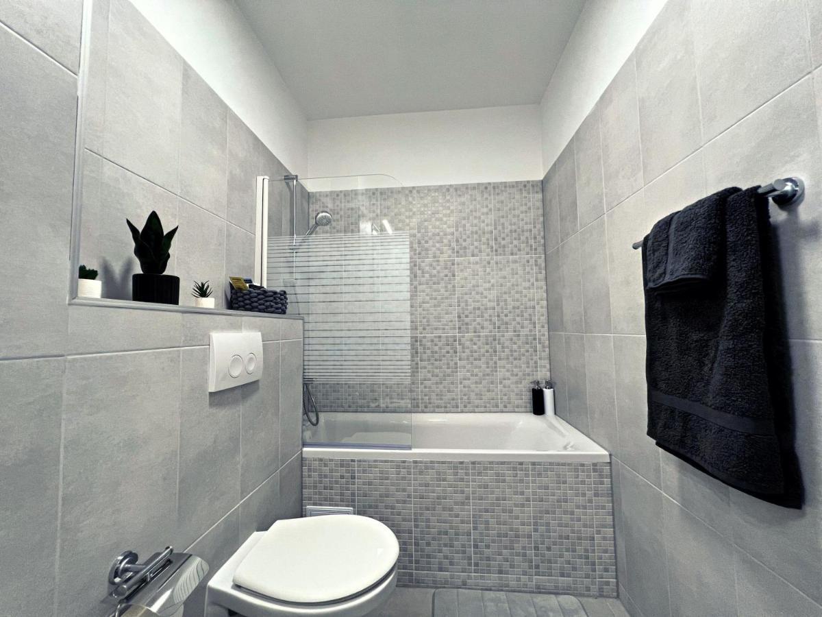 Panoramic Forest View Apartment Dumbravita  Εξωτερικό φωτογραφία
